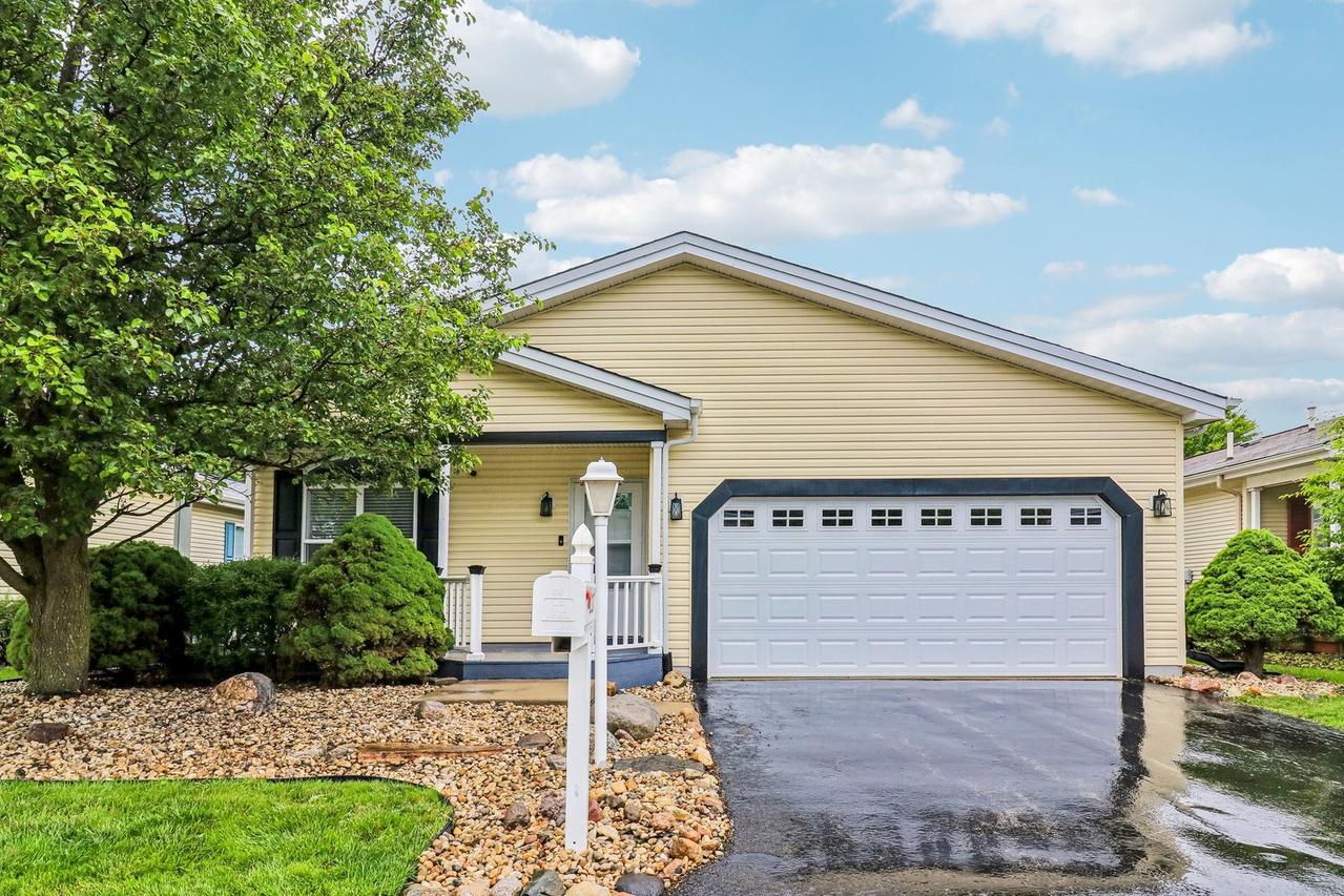 227 Rodeo Dr., Grayslake, IL 60030