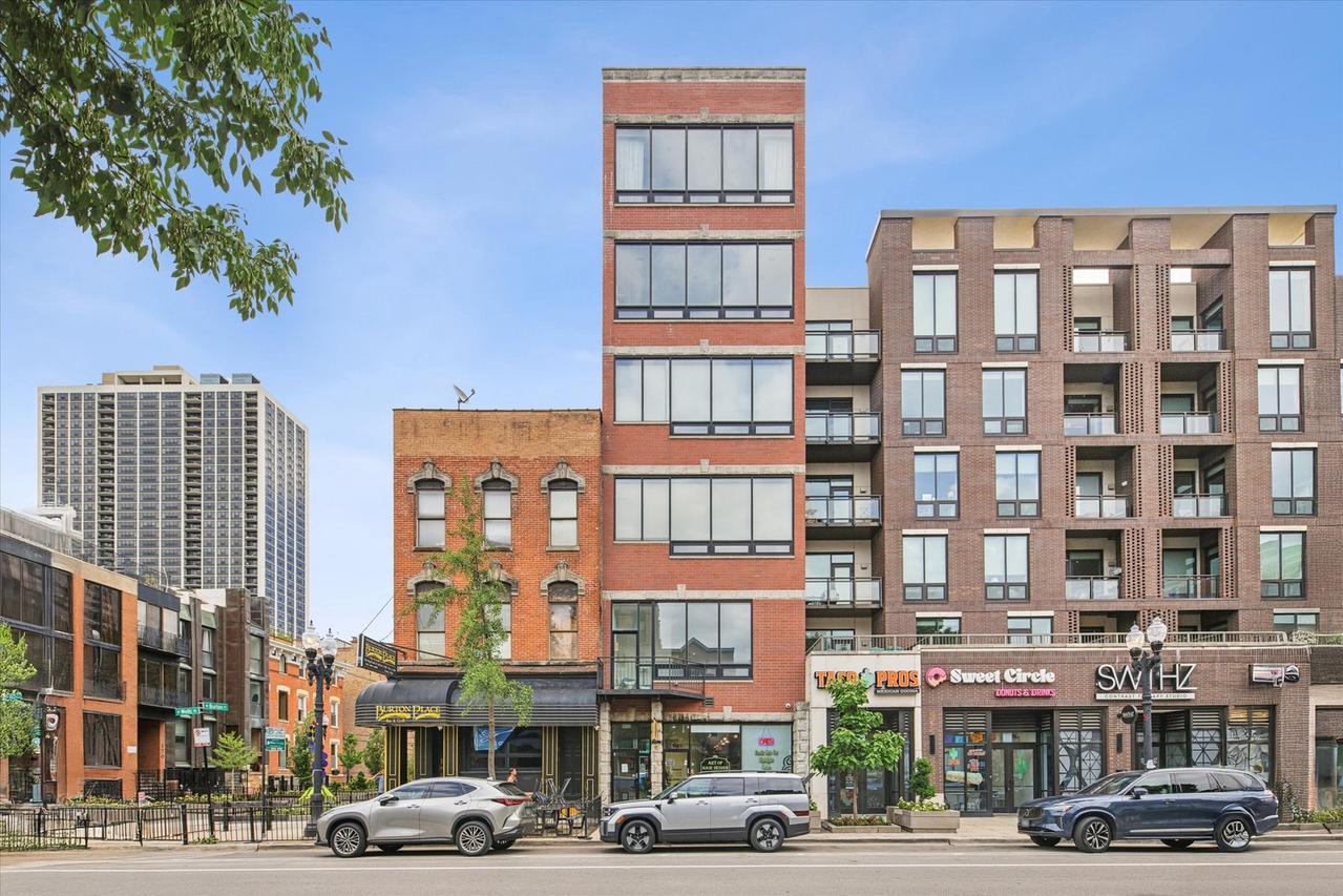 1445 N Wells St. #2, Chicago, IL 60610