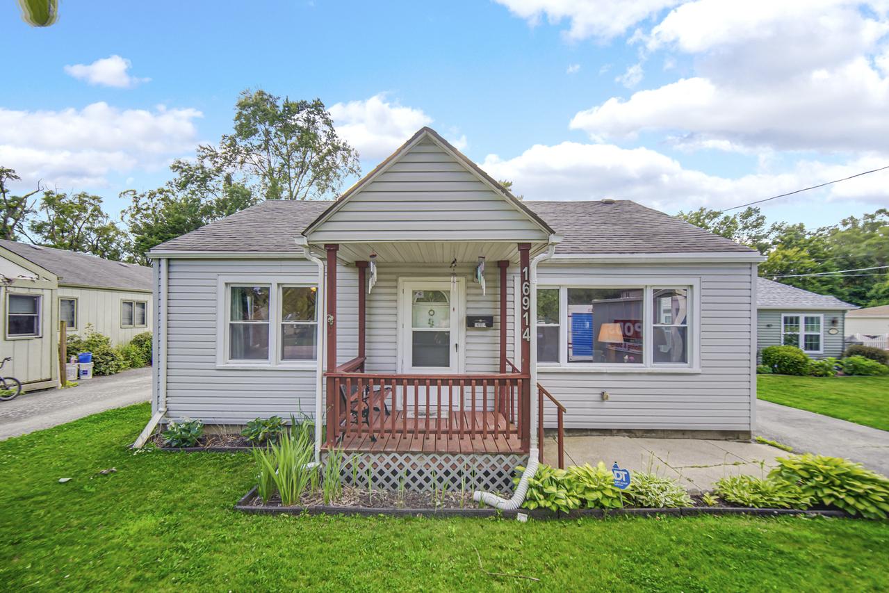16914 Sayre Ave., Tinley Park, IL 60477