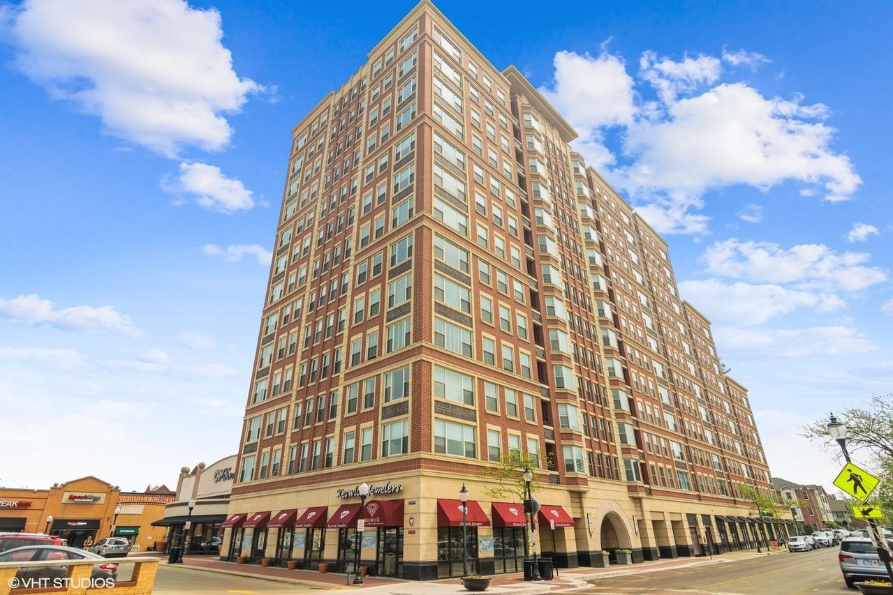 77 S Evergreen Ave. #402, Arlington Heights, IL 60005