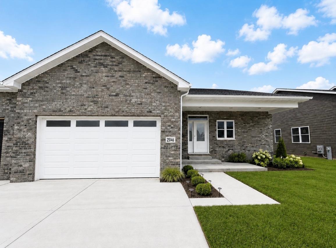 25146 S Westwind Dr., Channahon, IL 60410