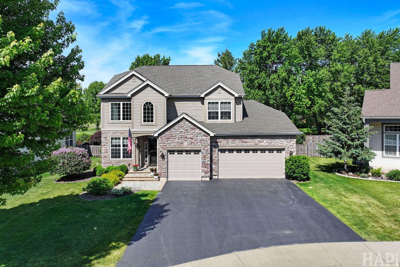 10977 Greywall Ln., Huntley, IL 60142