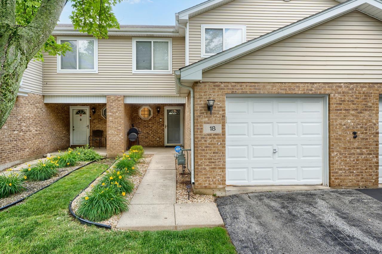 18 Forest Wood Ln., Park Forest, IL 60466