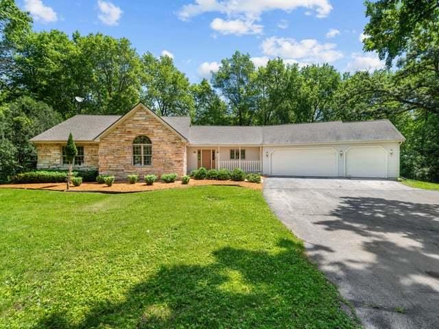 1633 N Sauk Tr., Oregon, IL 61061