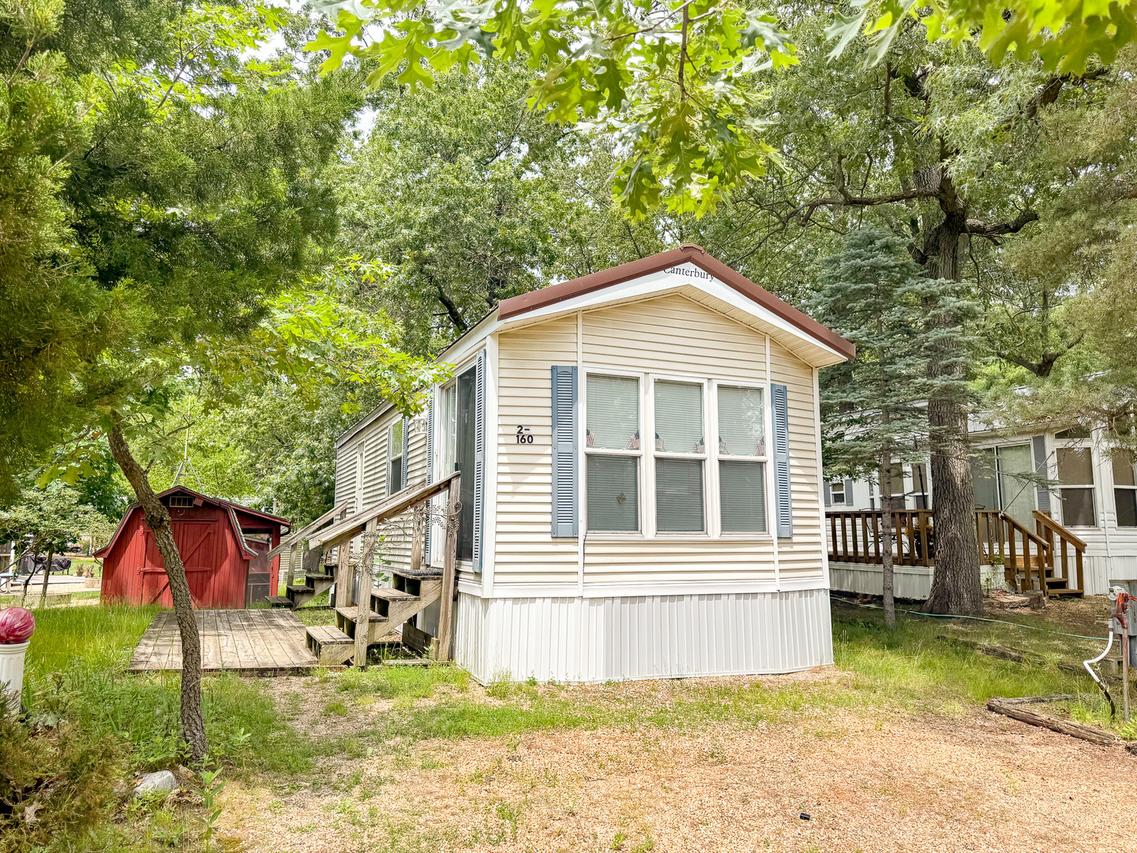 2/160 Woodhaven, Sublette, IL 61367