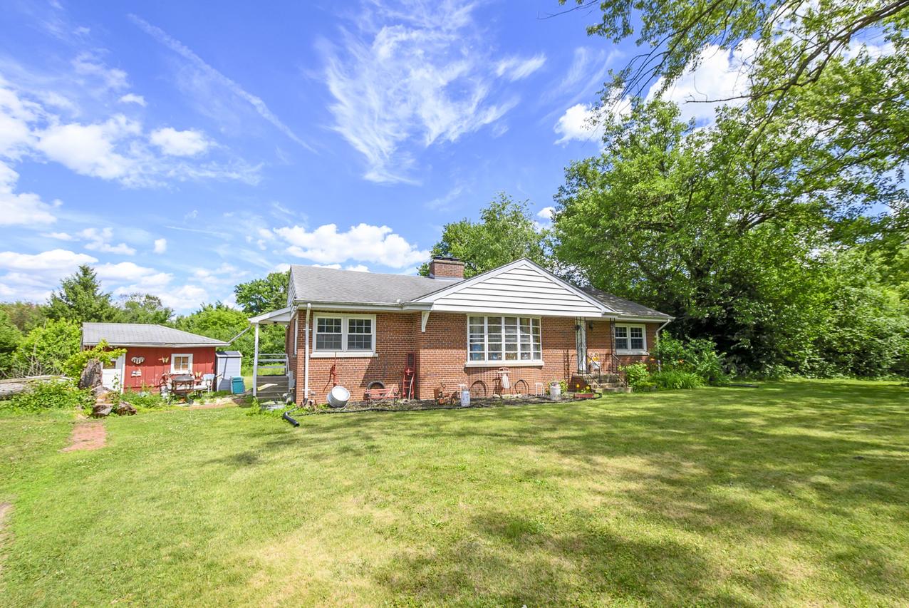 14607 Dixon Ln., Homer Glen, IL 60491