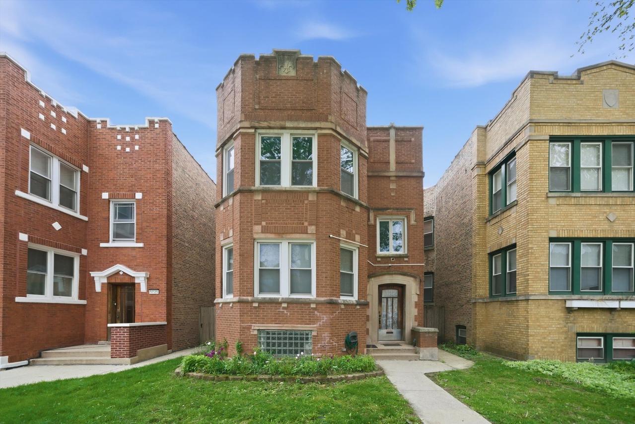 5723 N Talman Ave., Chicago, IL 60659