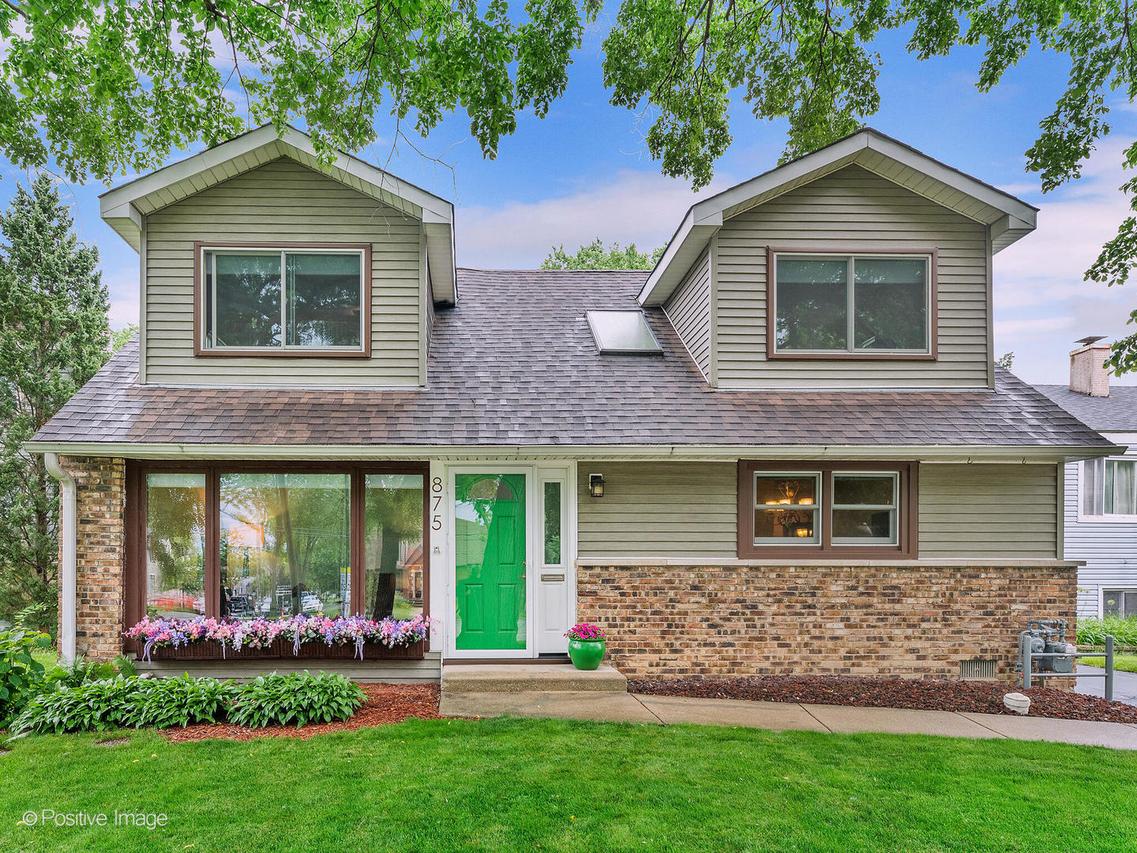 875 S York St., Elmhurst, IL 60126