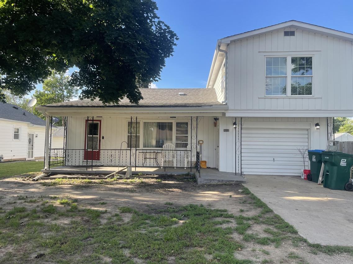 1212 W 21st St., Rock Falls, IL 61071