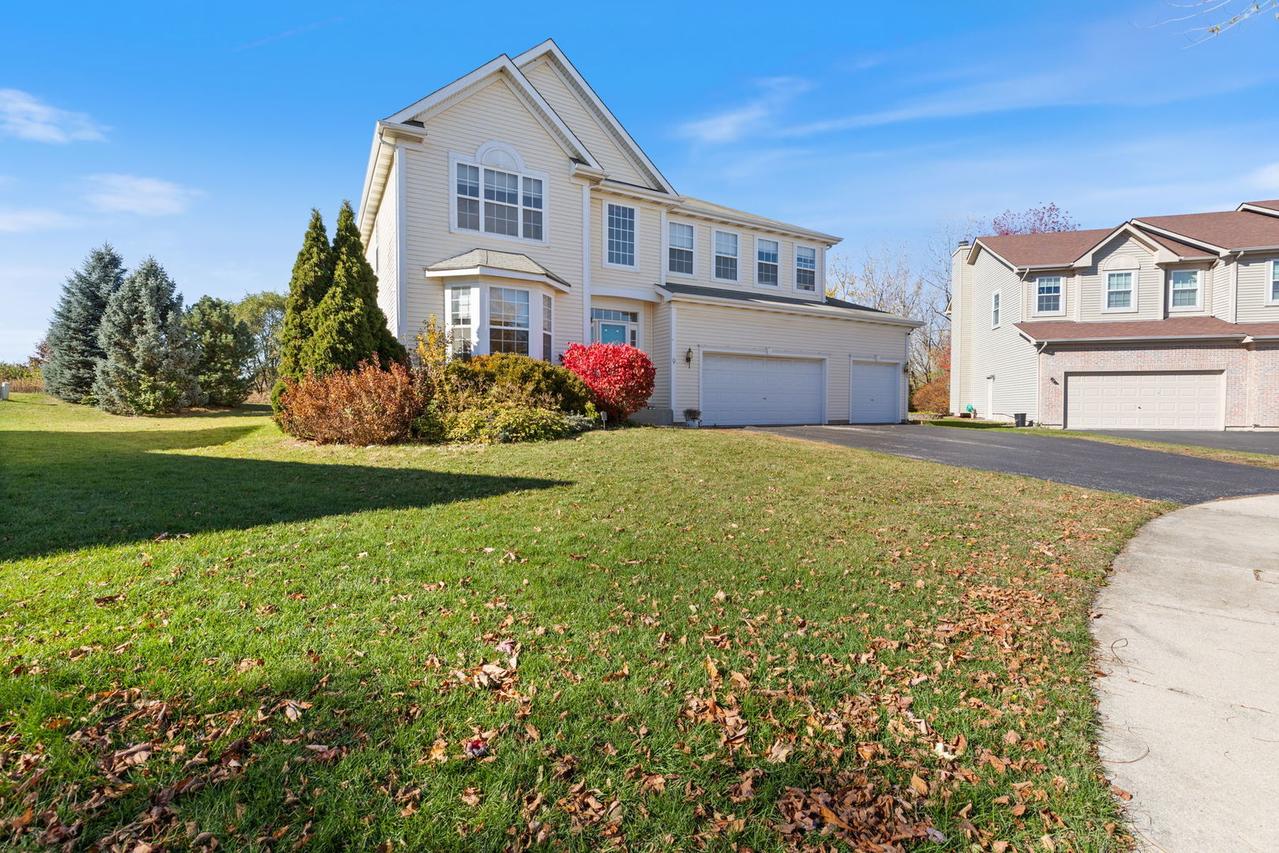 9 Lake Plumleigh Ct., Algonquin, IL 60102
