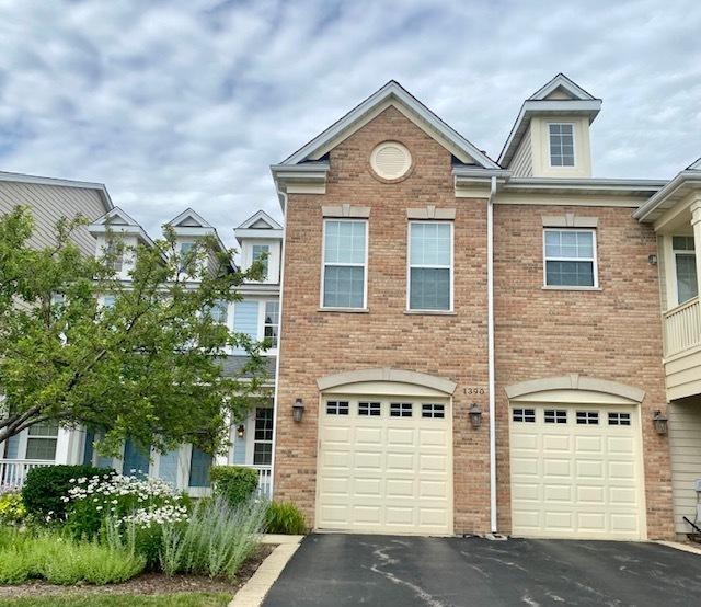 1390 Scarboro Rd., Schaumburg, IL 60193