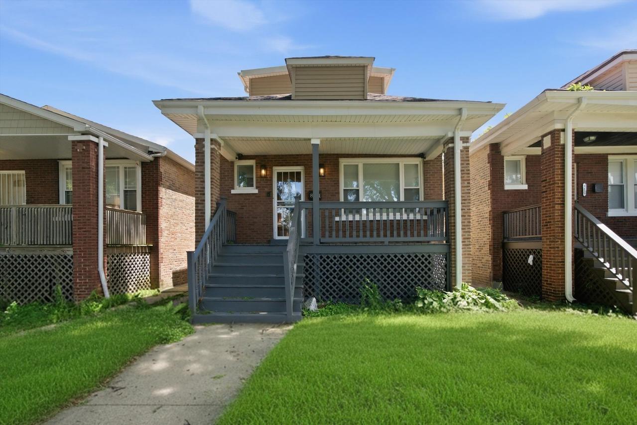 8611 S Aberdeen St., Chicago, IL 60620
