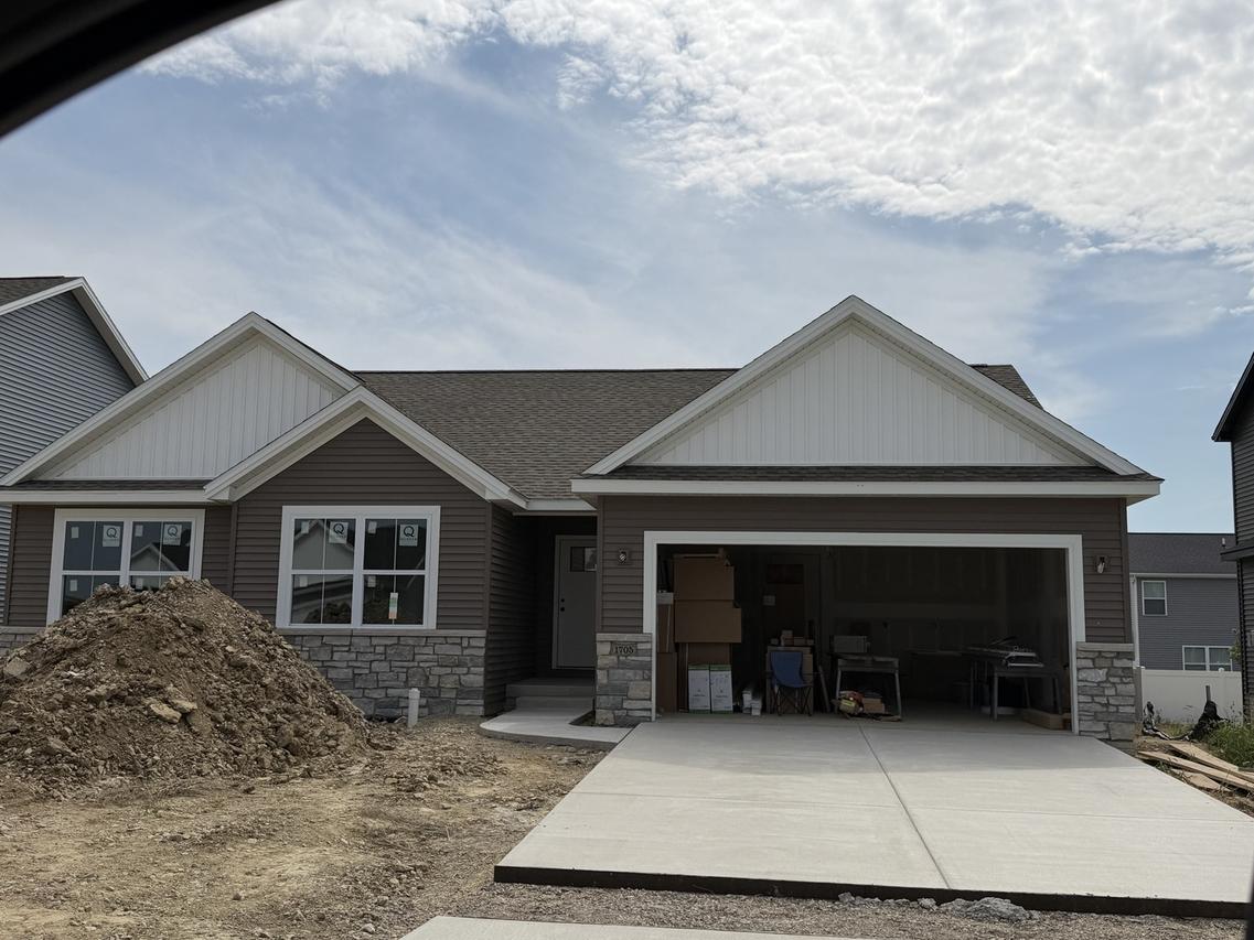 1705 Bluestone Dr., Normal, IL 61761