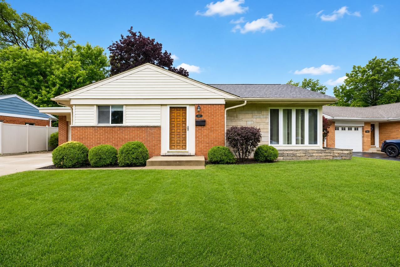 427 E Atwater Ave., Elmhurst, IL 60126
