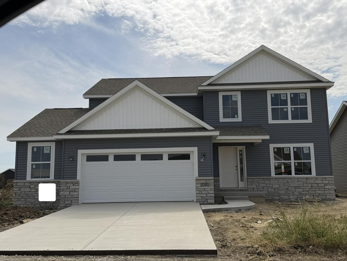 1703 Bluestone Dr., Normal, IL 61761