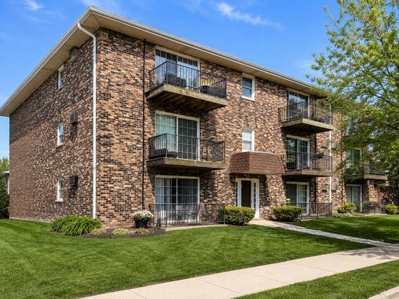 New Homes For Sale This Week That Attend Oak Lawn Comm High School: June 12th to June 18th