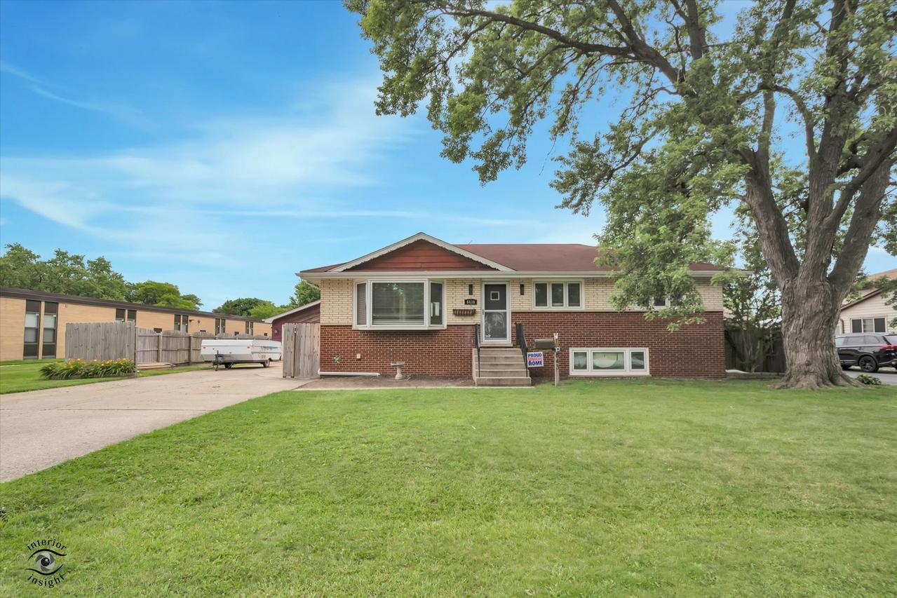 6439 W 112th St., Worth, IL 60482