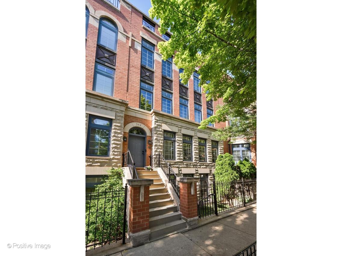 344 W Huron St., Chicago, IL 60654