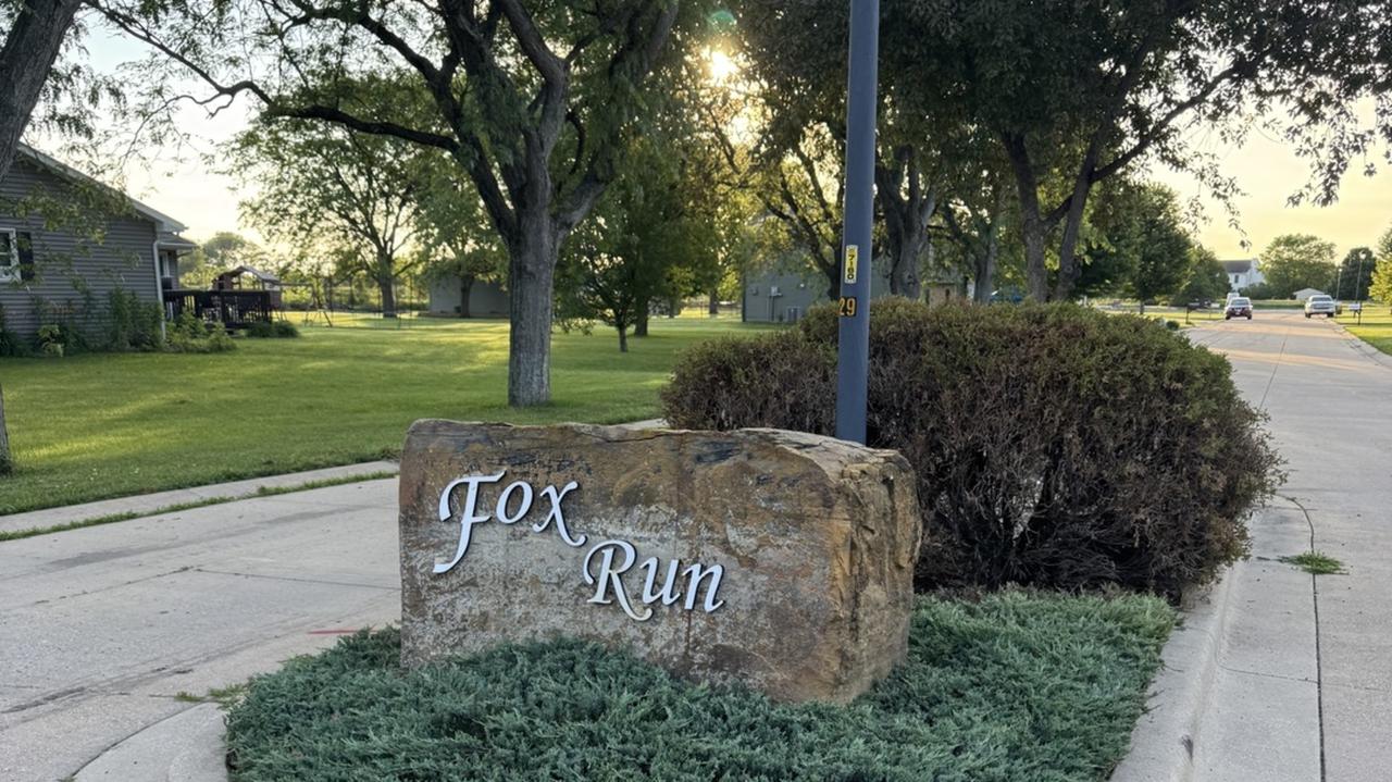 105 Fox Run Ct., Leroy, IL 61752