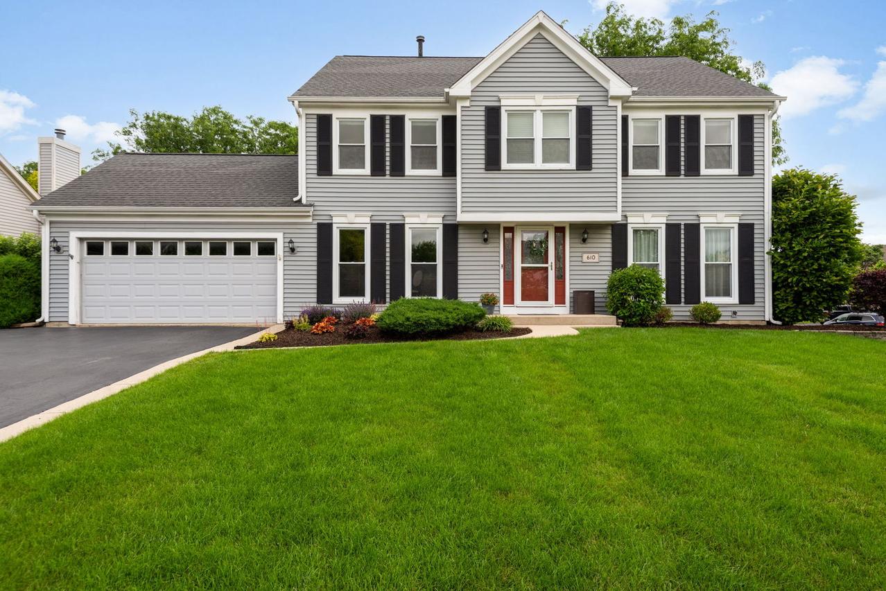 610 Fontana Pl., Mundelein, IL 60060