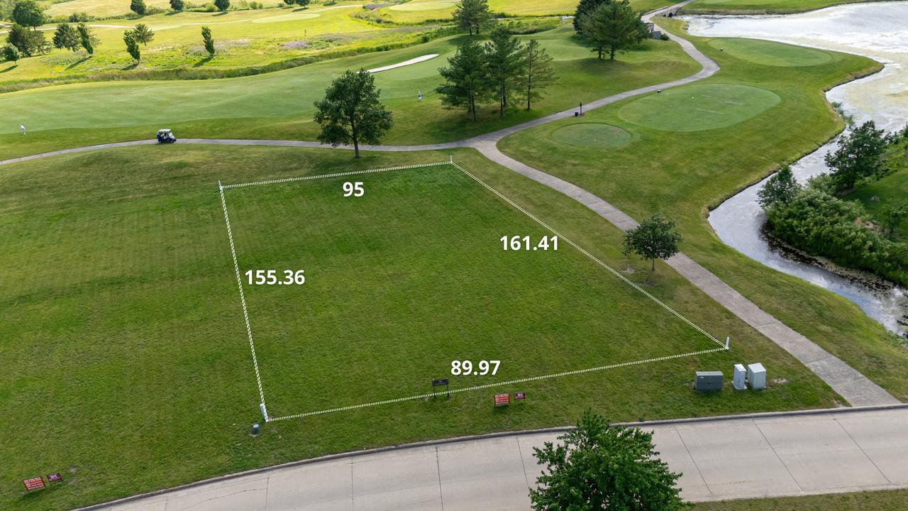 3049 E Stone Creek Blvd., Urbana, IL 61802