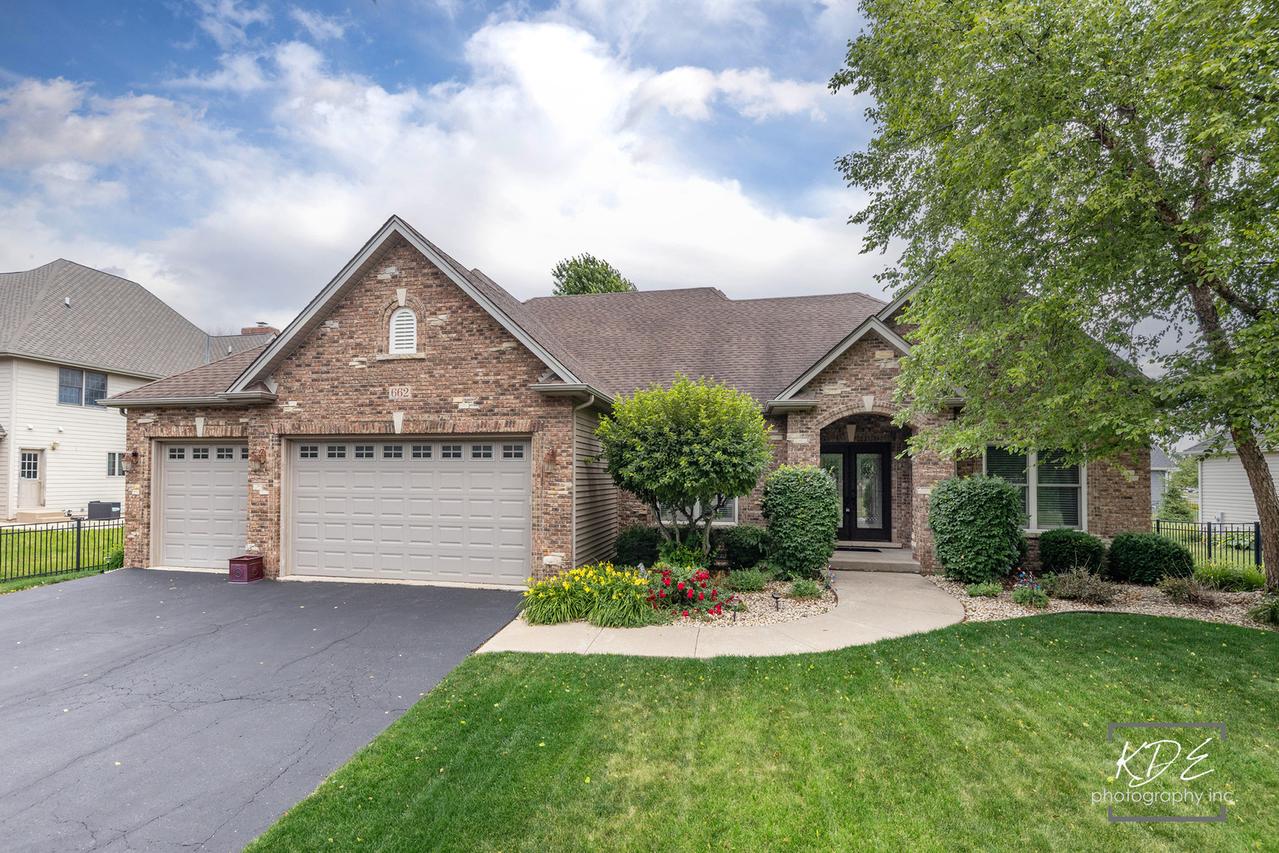 662 Omaha Dr., Yorkville, IL 60560