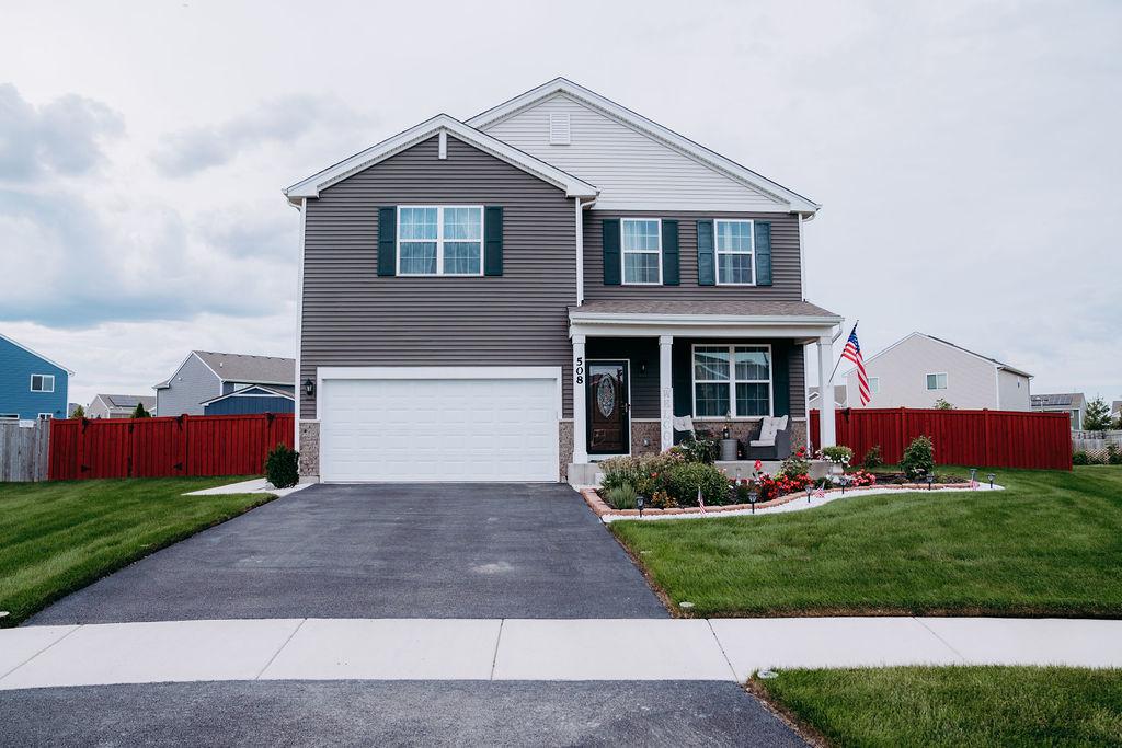 508 Sequoia Ct., Oswego, IL 60543