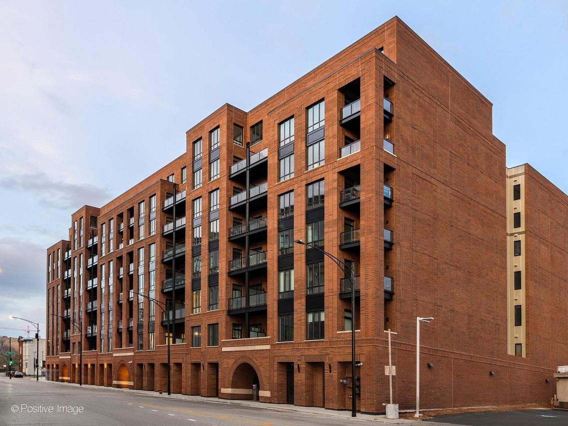 305 S Racine Ave. #6B, Chicago, IL 60607