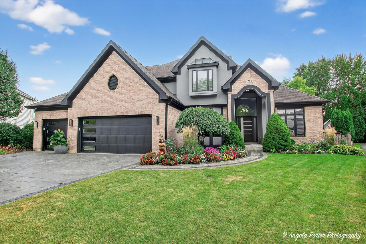 701 Caitlin Ct., Grayslake, IL 60030