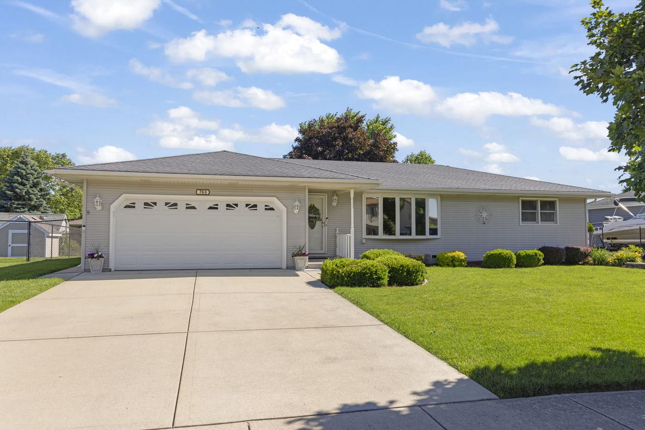 760 Bon Terre Rd., New Lenox, IL 60451