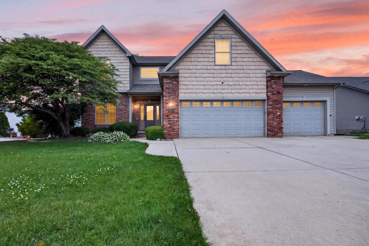 2713 Piney Run, Bloomington, IL 61705