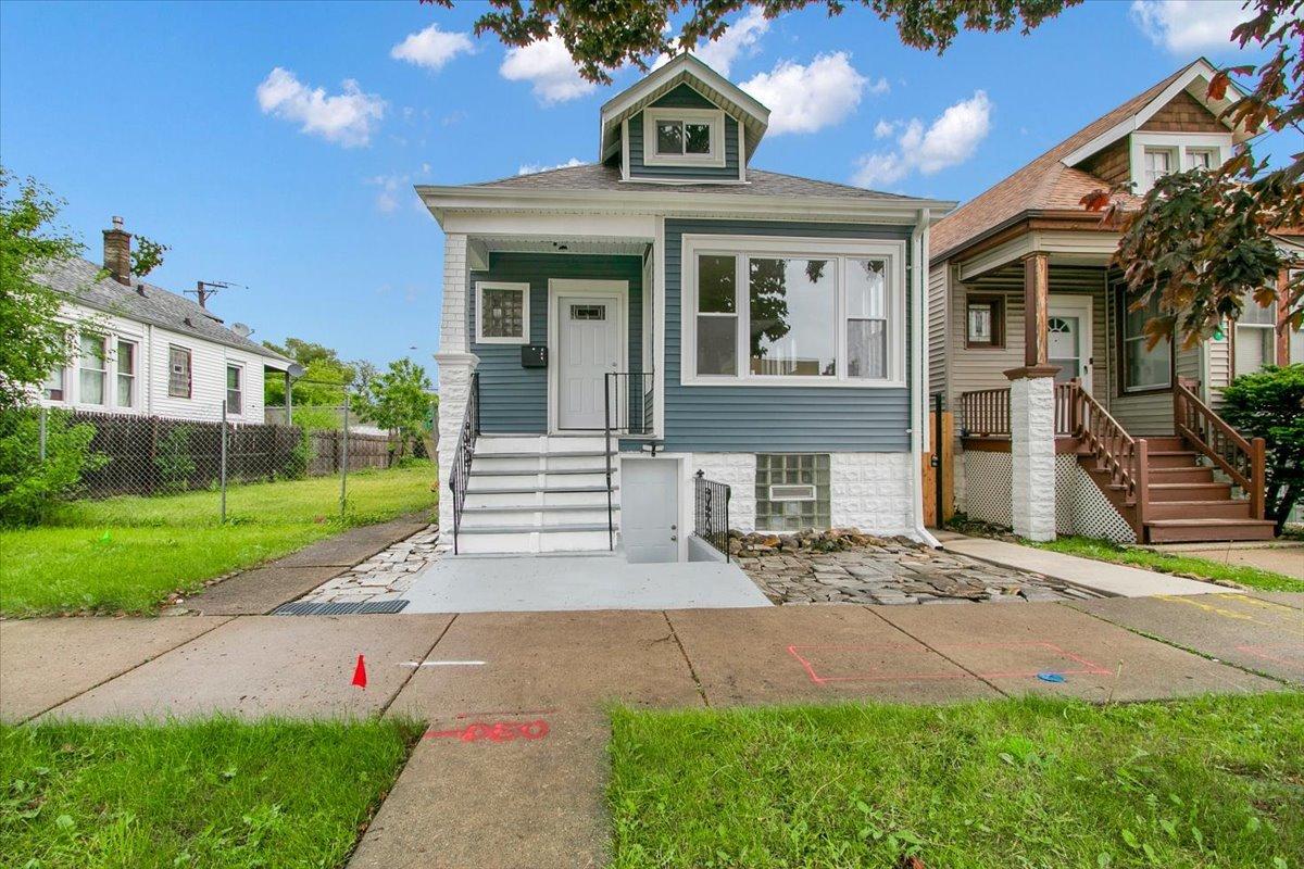 6233 S Claremont Ave., Chicago, IL 60636