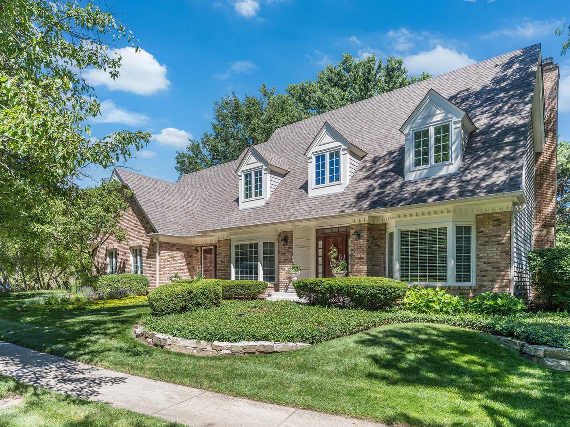 2137 Scarlet Oak Ln., Lisle, IL 60532