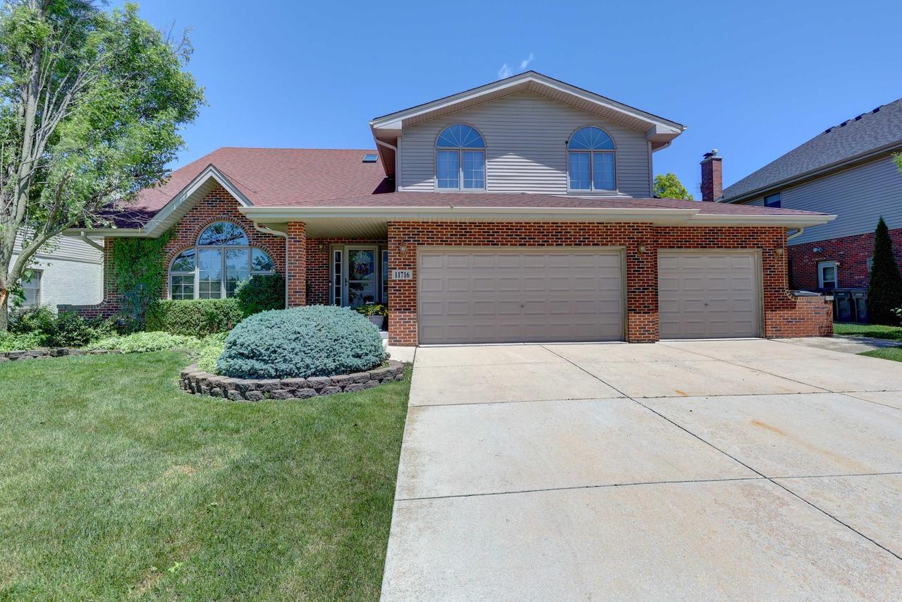11716 Bolton Ln., Orland Park, IL 60467