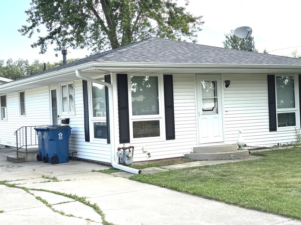 312 Water St., Earlville, IL 60518