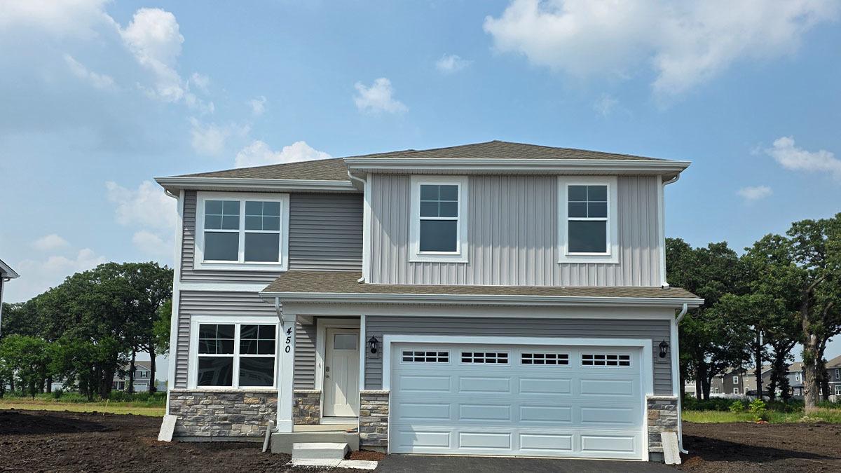 450 Vista Dr., Hampshire, IL 60140