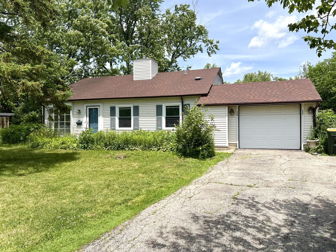 329 Cherry Ct., Glenview, IL 60025