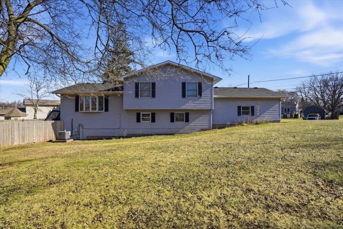 1707 Joanna Ave., Zion, IL 60099
