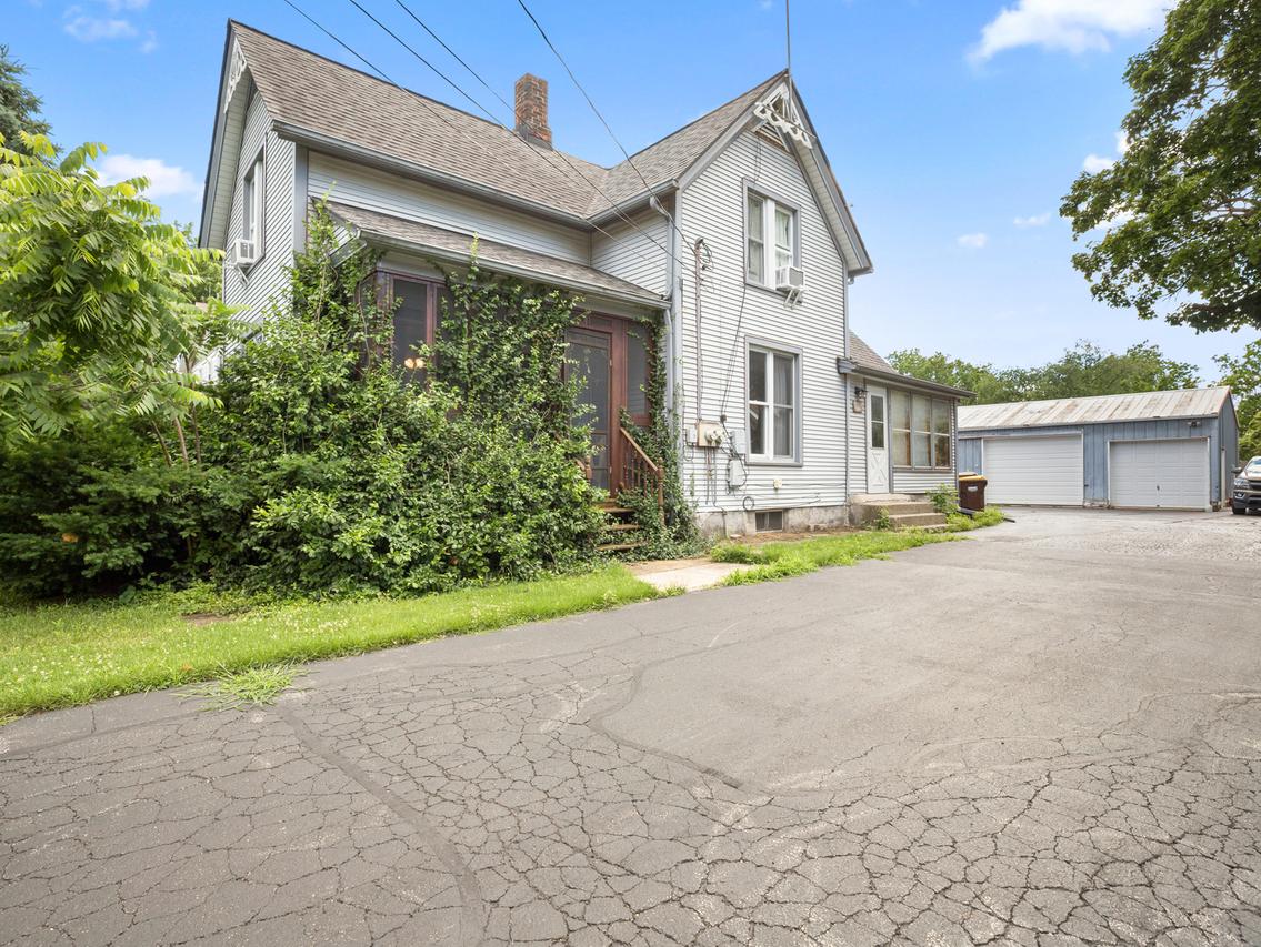 311 Marengo Rd., Harvard, IL 60033