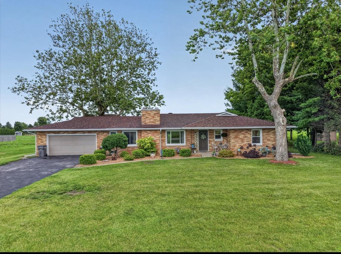 1564 E 16th Rd., Streator, IL 61364