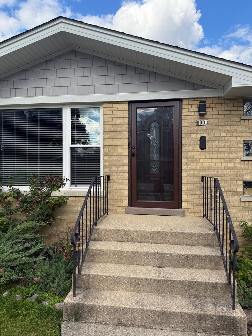 8003 Menard Ave., Burbank, IL 60459