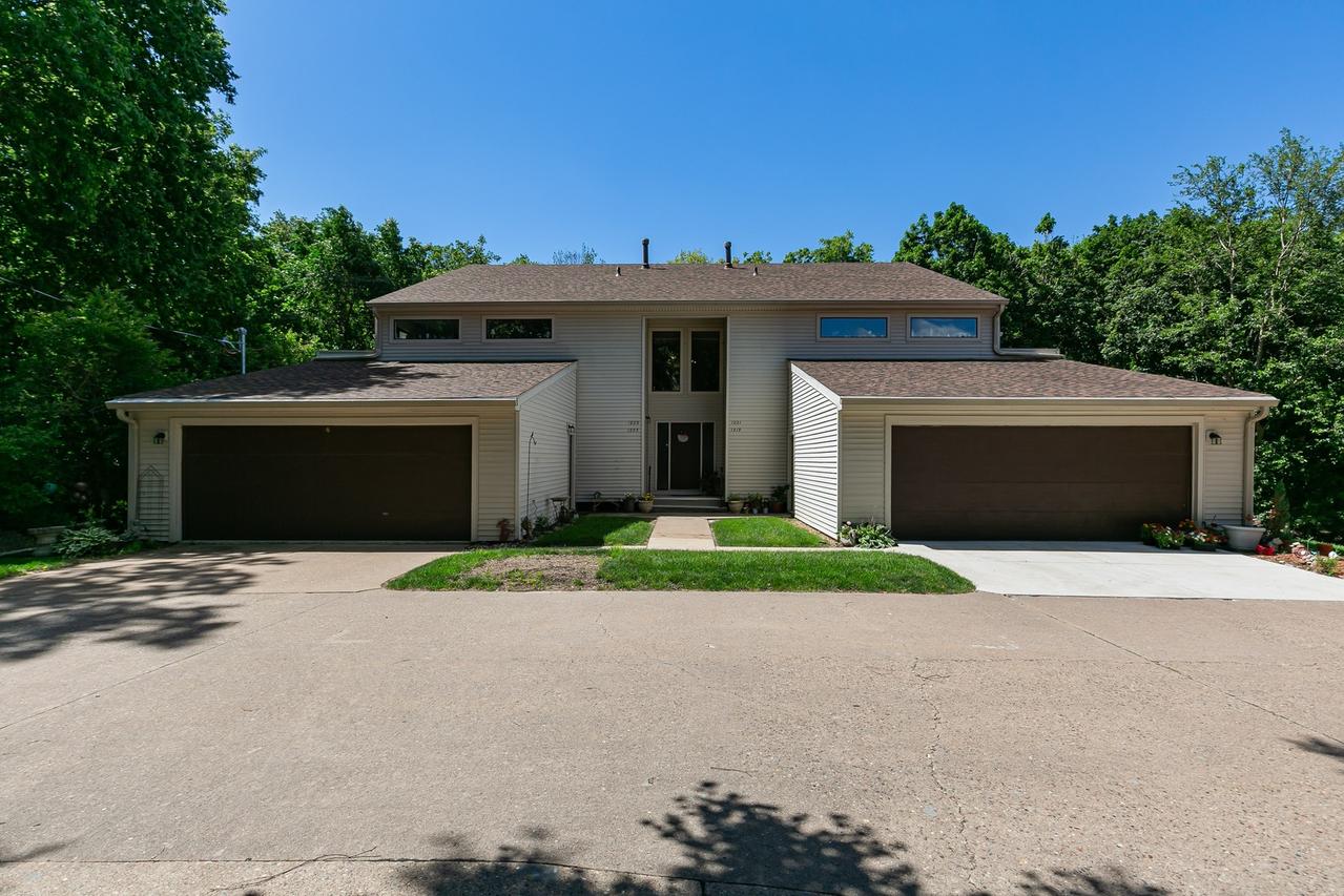 1225 35th Street Dr. #L, Moline, IL 61265