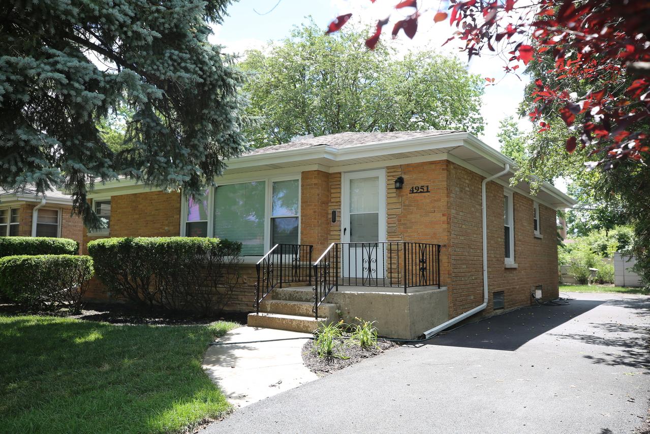 4951 Howard St., Skokie, IL 60077