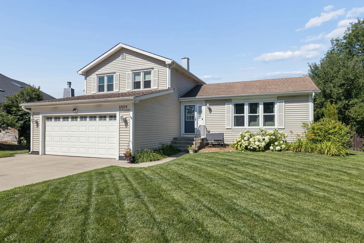 6504 Fernwood Dr., Lisle, IL 60532