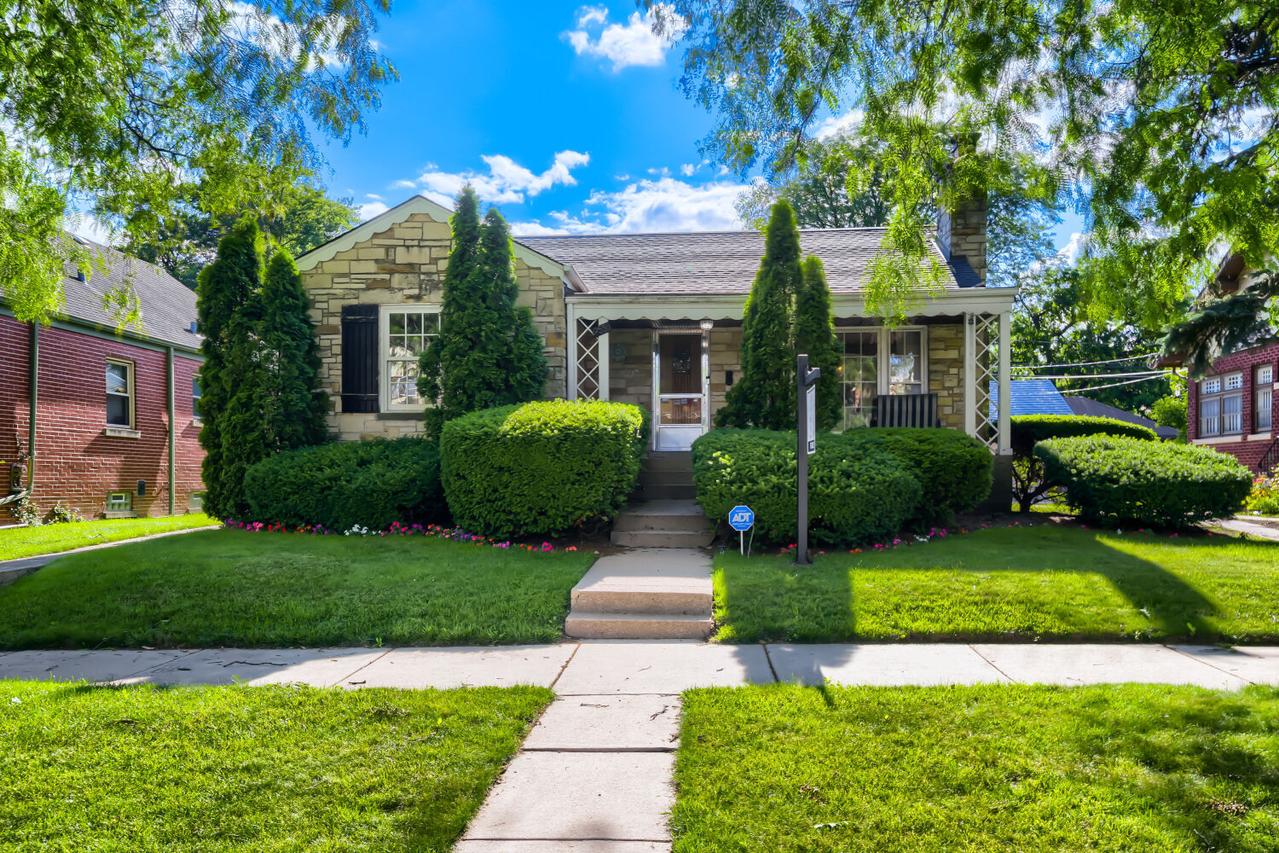 9550 S Hoyne Ave., Chicago, IL 60643