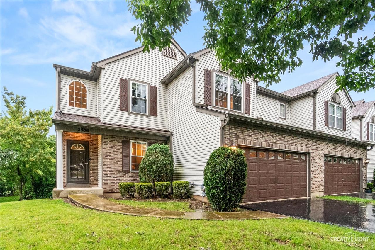 2588 Heritage Ct., Geneva, IL 60134