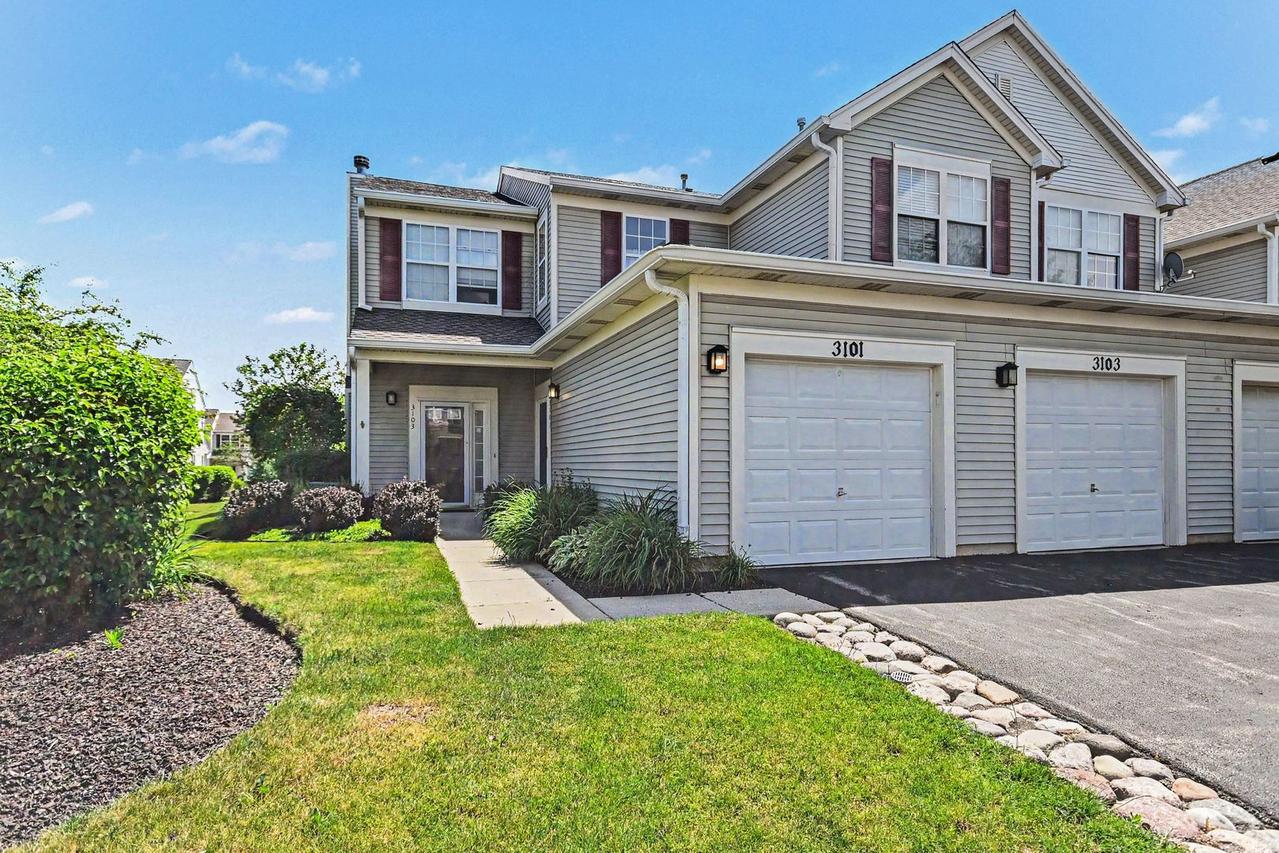 3103 Falling Waters Ln., Lindenhurst, IL 60046