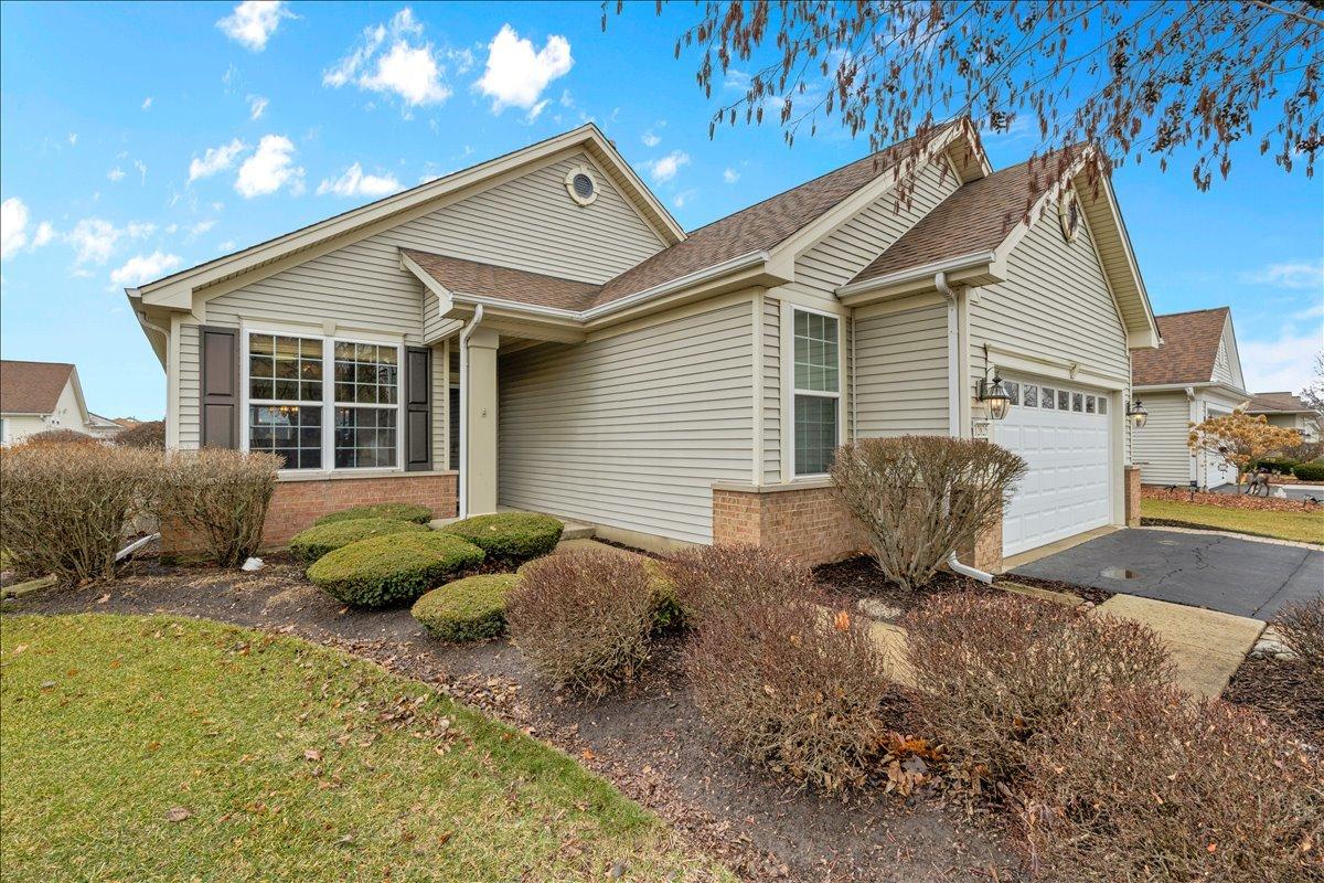 12825 Coventry Ln., Huntley, IL 60142