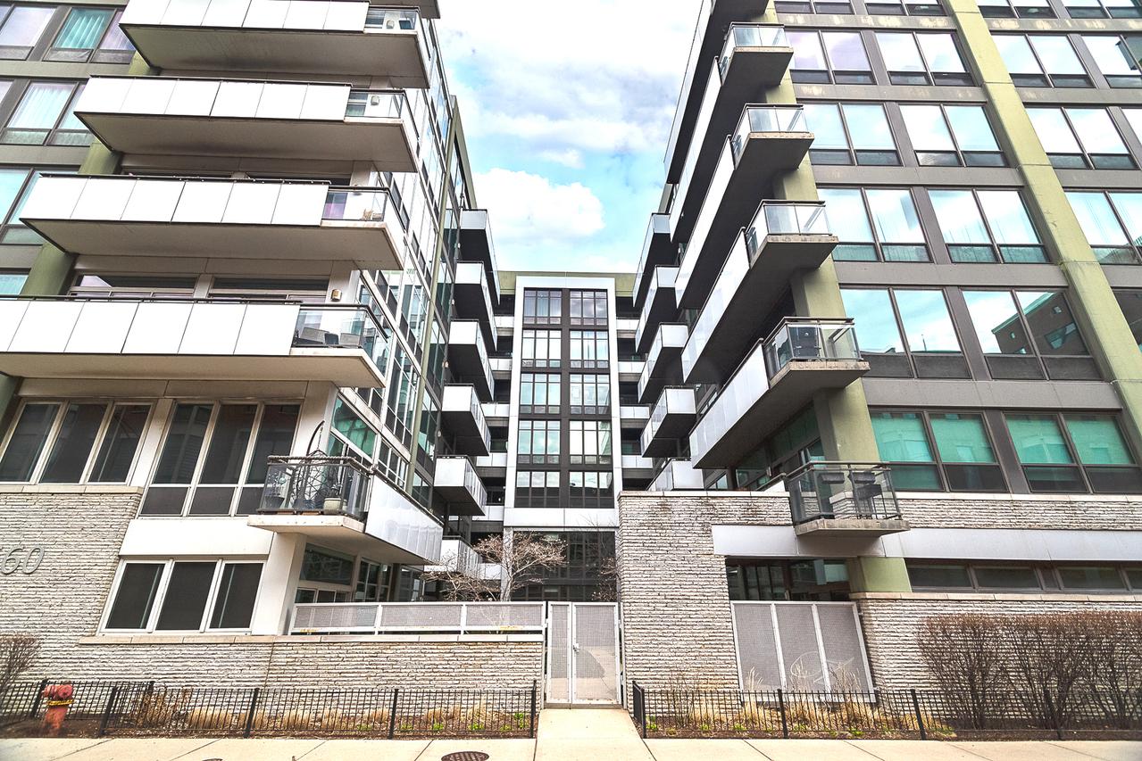 650 W Wayman St. #206C, Chicago, IL 60661