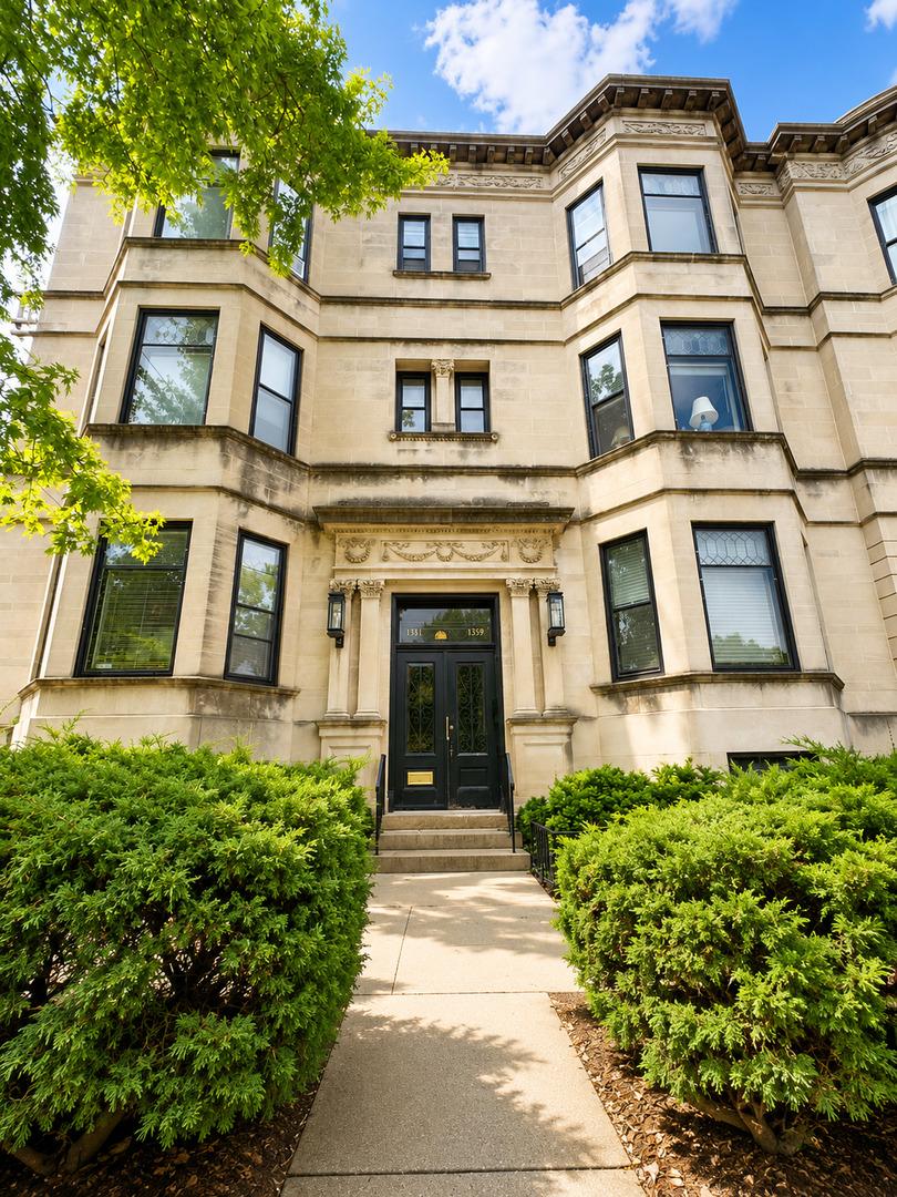 1359 E 57th St. #1, Chicago, IL 60637
